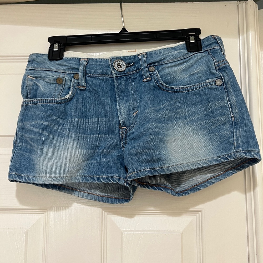 EDWIN Miss 503 Light Wash‎ Blue Denim Jeans Shorts Size 28